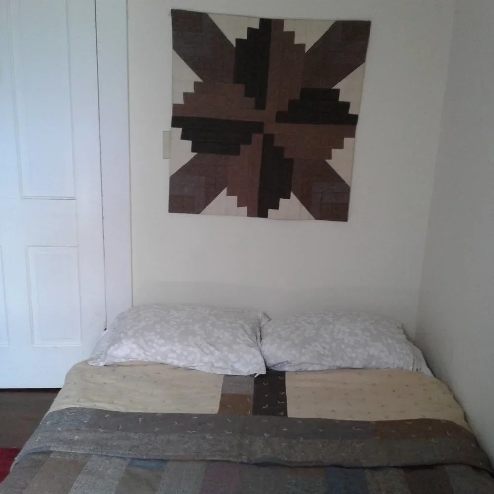 Hand Crafted Reversable Wool Blend & Flannel Farm House, Queen size, Quilt - Picture 1 of 16